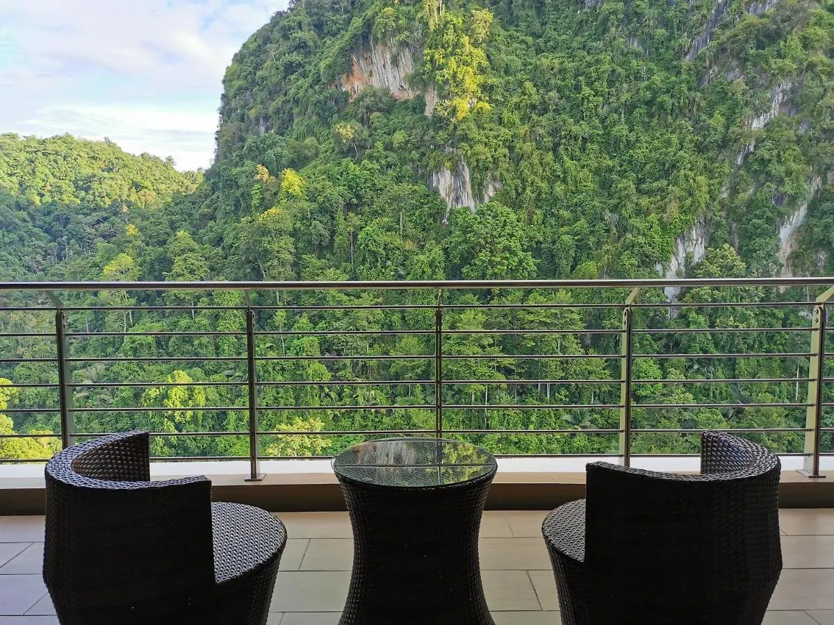 Ipoh Haven Central Lakeview Suite 3Rooms 3-8Pax location